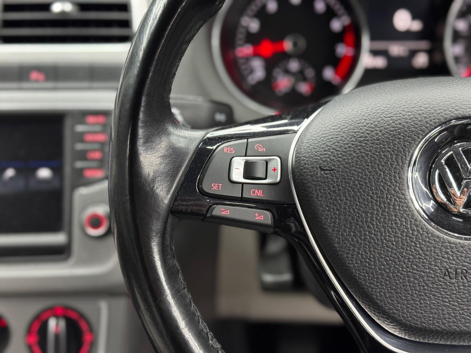 Used Volkswagen Polo 2017 for sale - 77230190: Photo 19