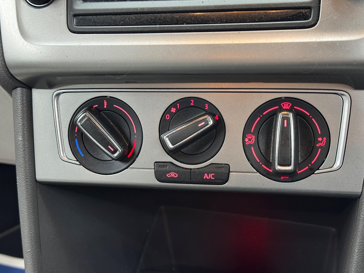 Used Volkswagen Polo 2017 for sale - 77230190: Photo 25