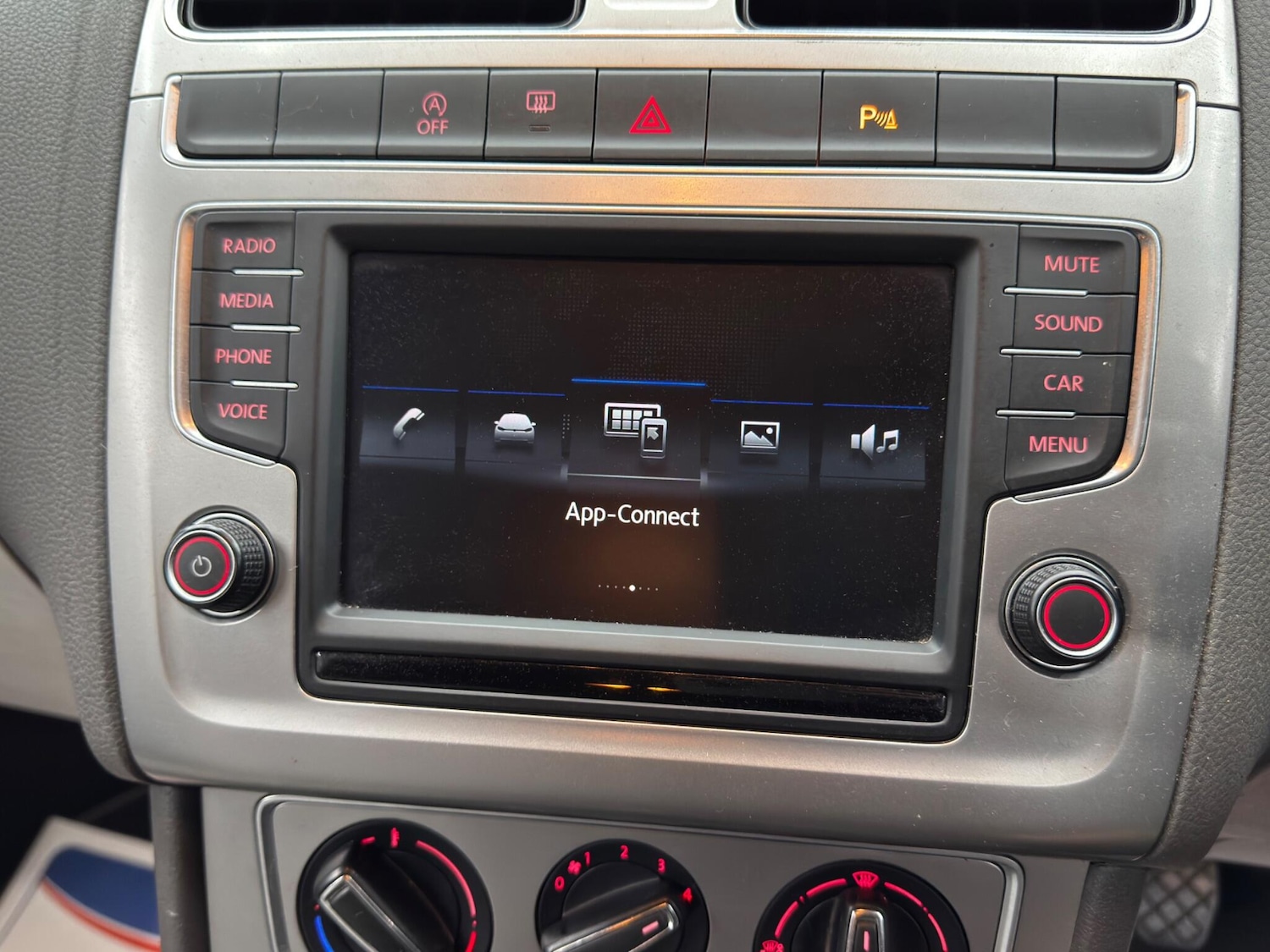 Used Volkswagen Polo 2017 for sale - 77230190: Photo 26