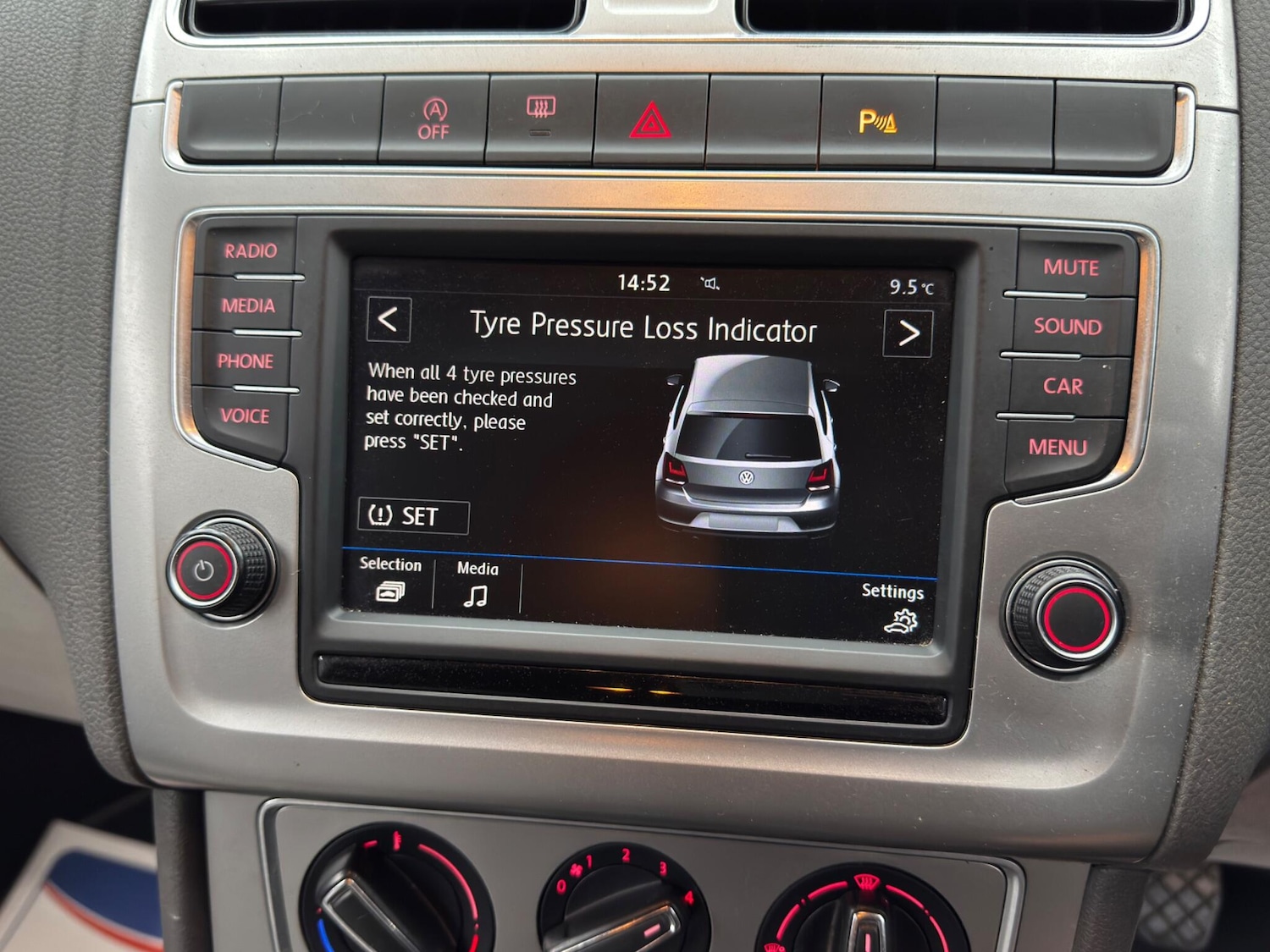 Used Volkswagen Polo 2017 for sale - 77230190: Photo 31