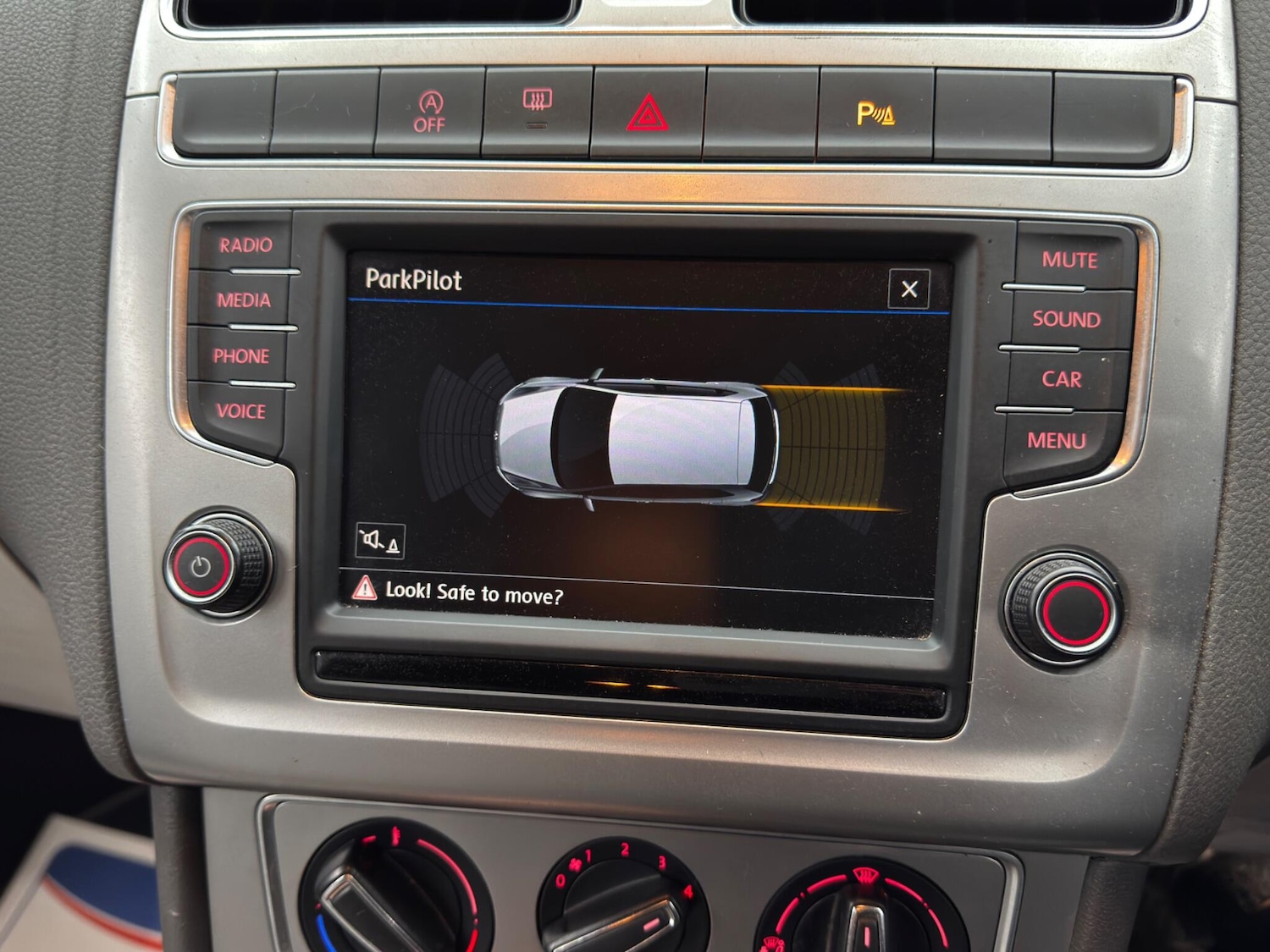 Used Volkswagen Polo 2017 for sale - 77230190: Photo 32