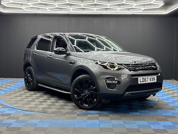Used Land Rover Discovery Sport 2017 for sale - 75588299: Photo