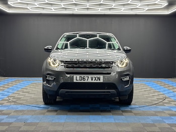 Used Land Rover Discovery Sport 2017 for sale - 75588299: Photo