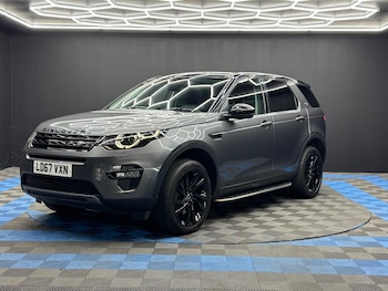 Used Land Rover Discovery Sport 2017 for sale - 75588299: Photo