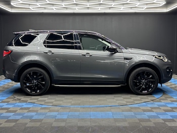 Used Land Rover Discovery Sport 2017 for sale - 75588299: Photo