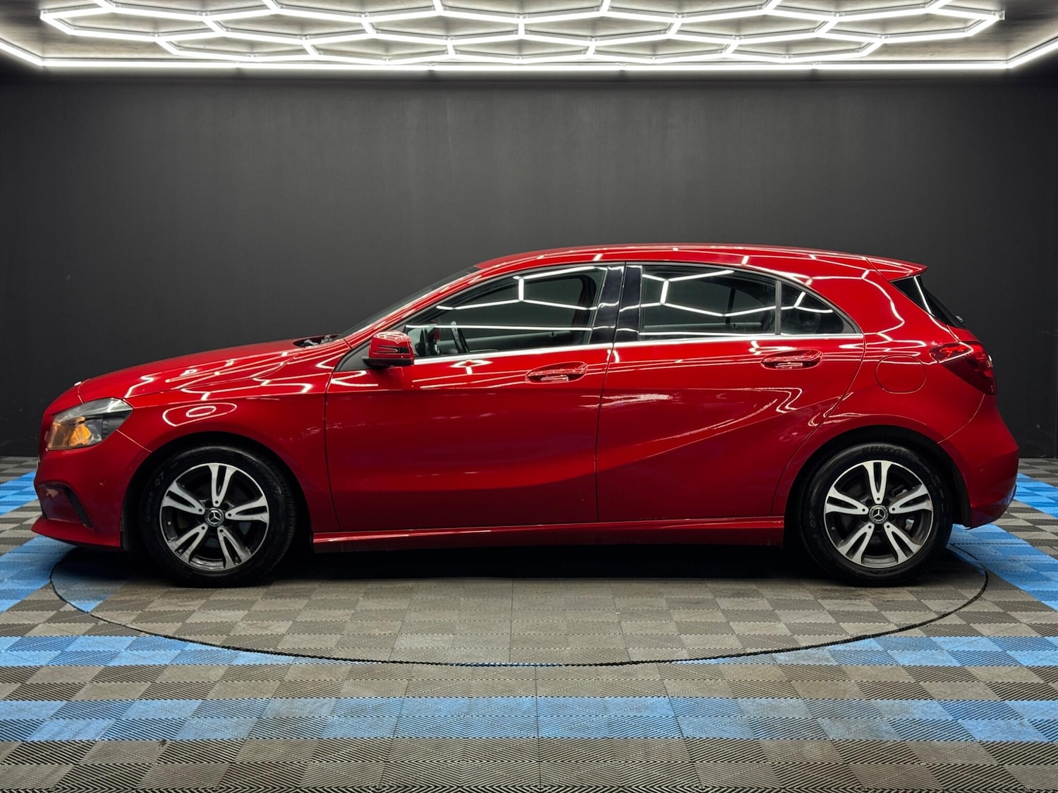 Used Mercedes-Benz A-Class 2017 for sale - 78101193: Photo 8