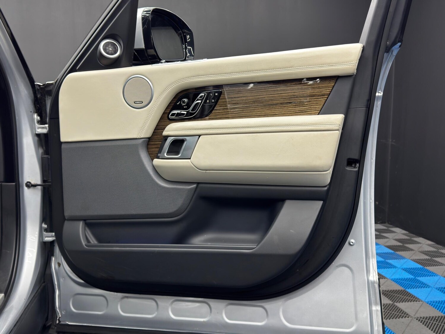 Used Land Rover Range Rover for sale - 78215003: Photo 47