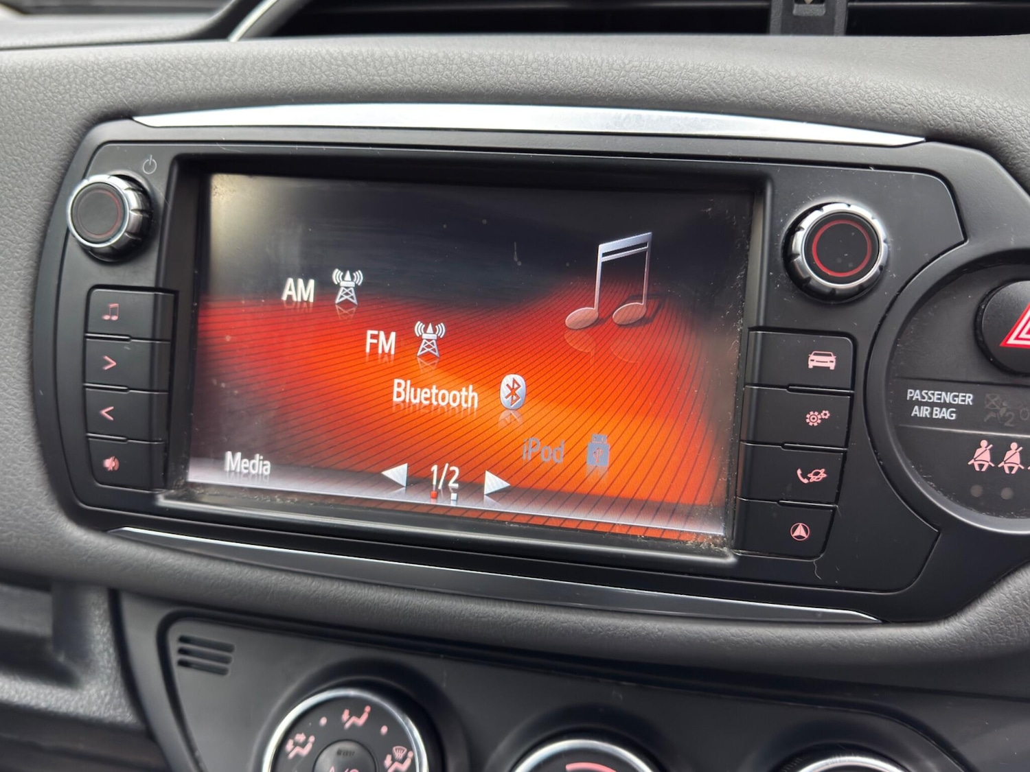 Used Toyota Yaris for sale - 77724079: Photo 26