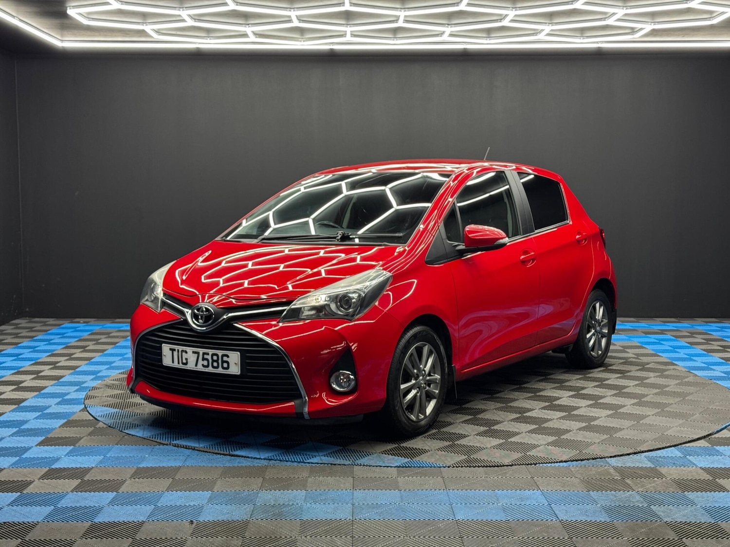 Used Toyota Yaris for sale - 77724079: Photo 3