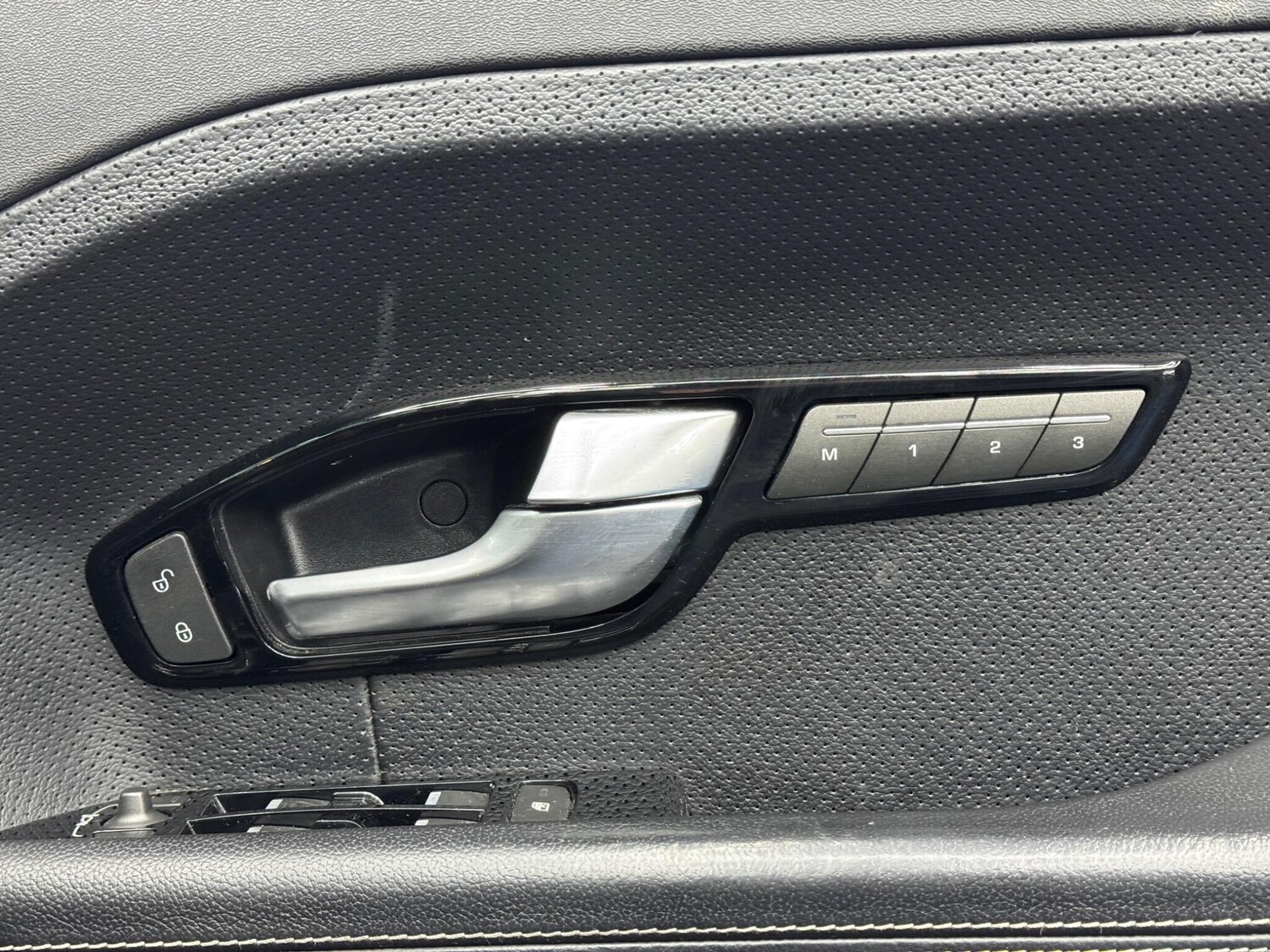 Used Land Rover Range Rover Evoque 2015 for sale - 77484068: Photo 41