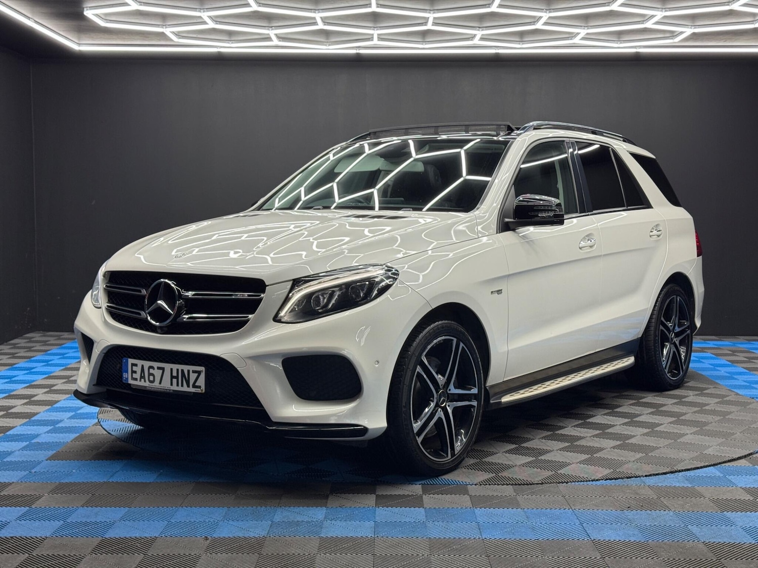 Used Mercedes-Benz GLE 2017 for sale - 76700927: Photo 3