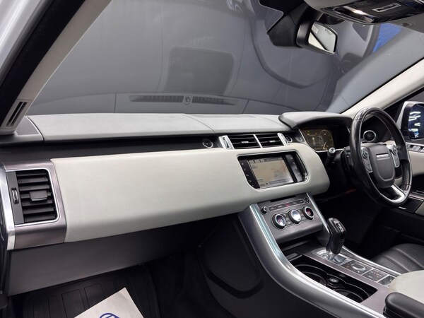 Used Land Rover Range Rover Sport 2016 for sale - 76239476: Photo 11