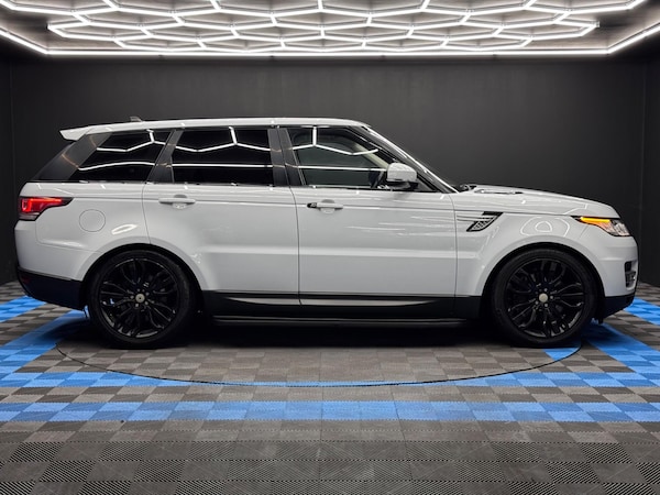 Used Land Rover Range Rover Sport 2016 for sale - 76239476: Photo 4