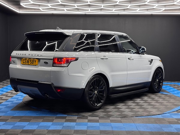 Used Land Rover Range Rover Sport 2016 for sale - 76239476: Photo 5