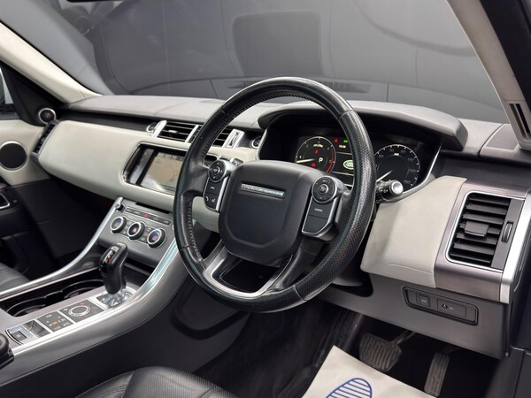 Used Land Rover Range Rover Sport 2016 for sale - 76239476: Photo 9