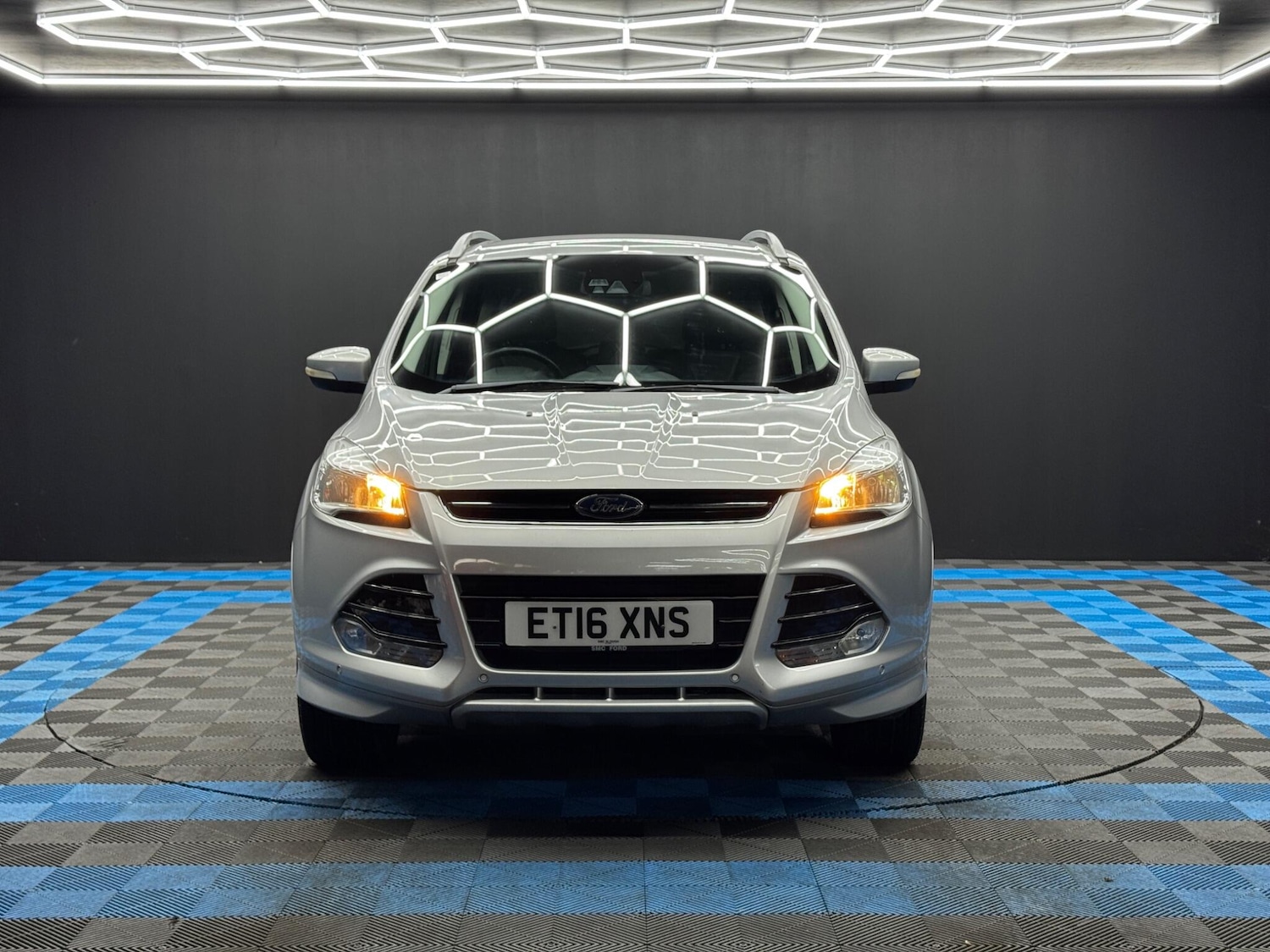 Used Ford Kuga 2016 for sale - 77695907: Photo 2