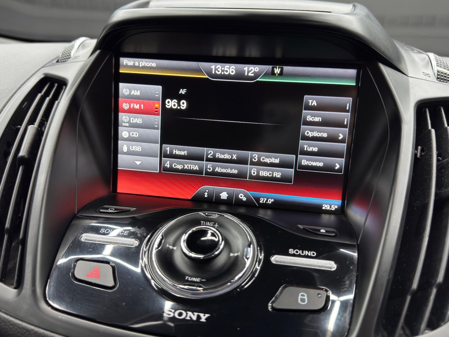 Used Ford Kuga 2016 for sale - 77695907: Photo 28