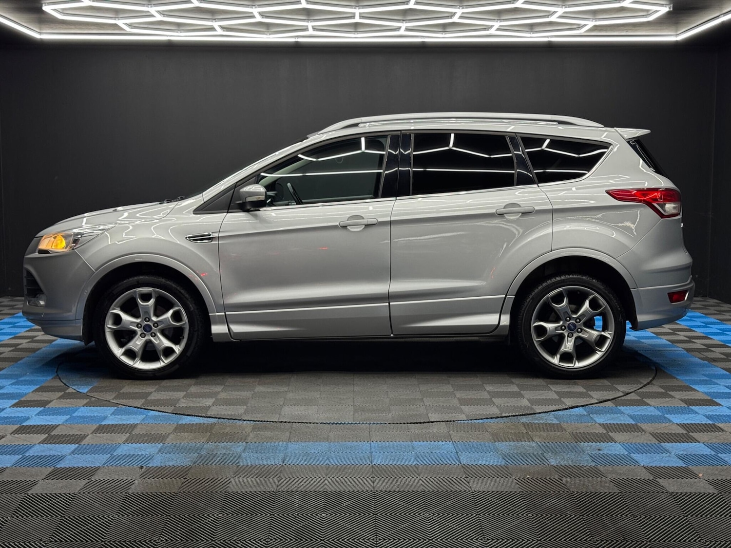 Used Ford Kuga 2016 for sale - 77695907: Photo 8
