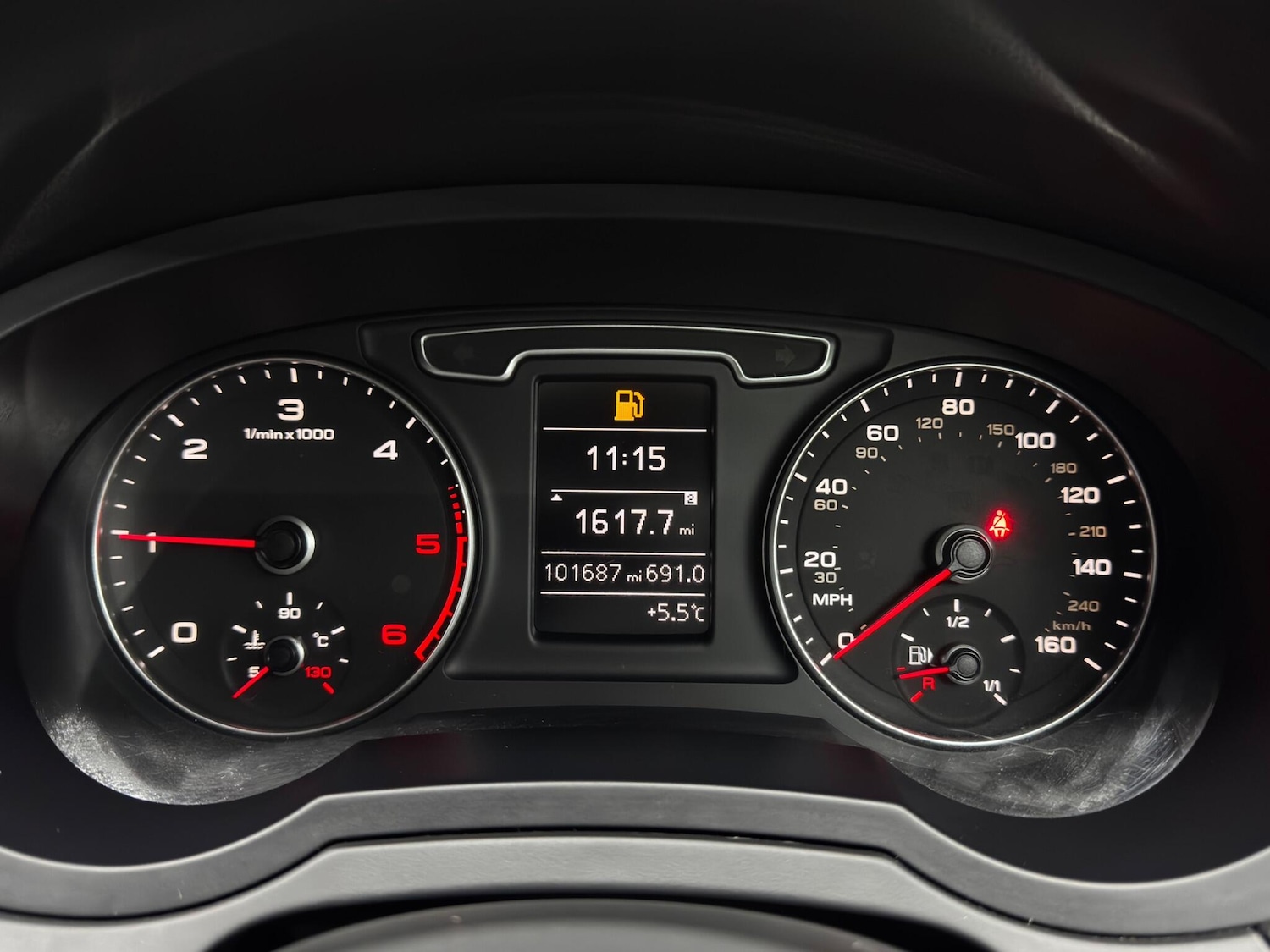 Used Audi Q3 2013 for sale - 76645359: Photo 23