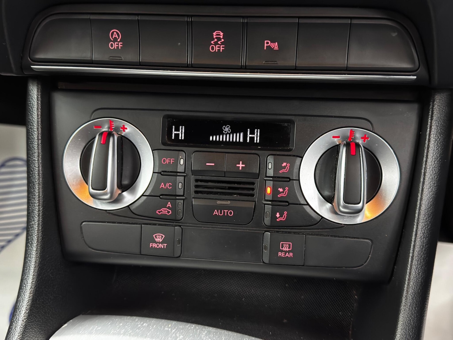 Used Audi Q3 2013 for sale - 76645359: Photo 27