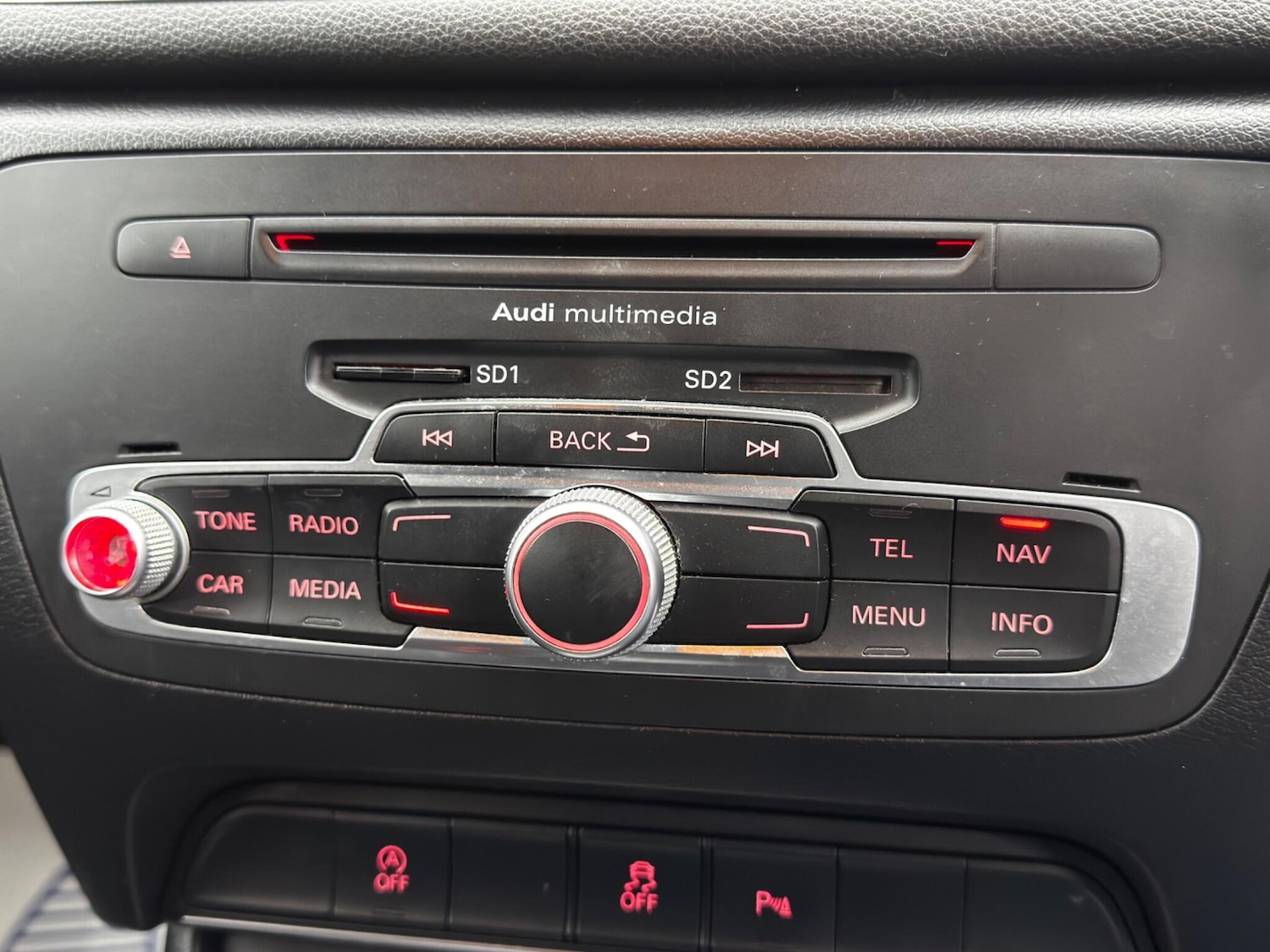 Used Audi Q3 2013 for sale - 76645359: Photo 28