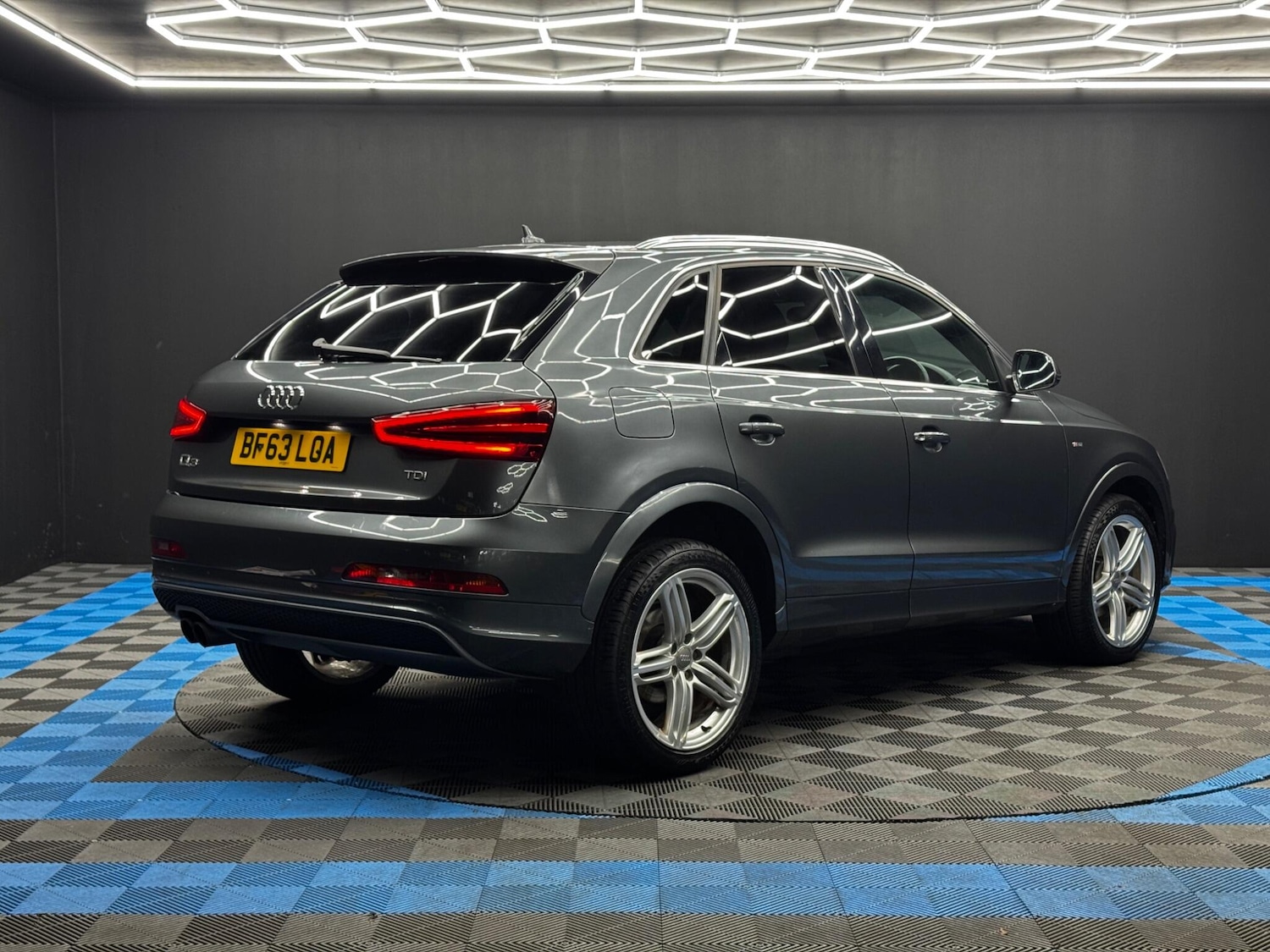 Used Audi Q3 2013 for sale - 76645359: Photo 5