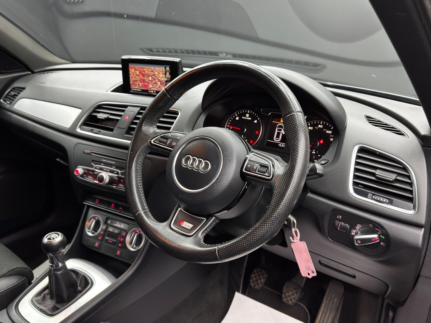 Used Audi Q3 2013 for sale - 76645359: Photo 9