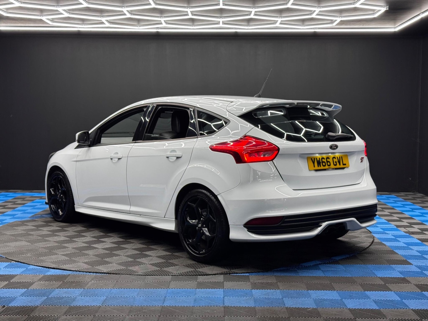 Used Ford Focus 2017 for sale - 76521477: Photo 7