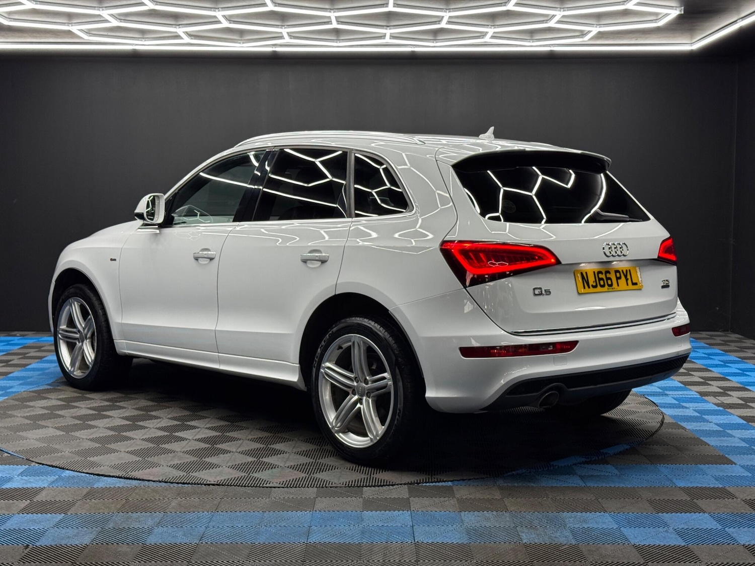 Used Audi Q5 2016 for sale - 77794149: Photo 7