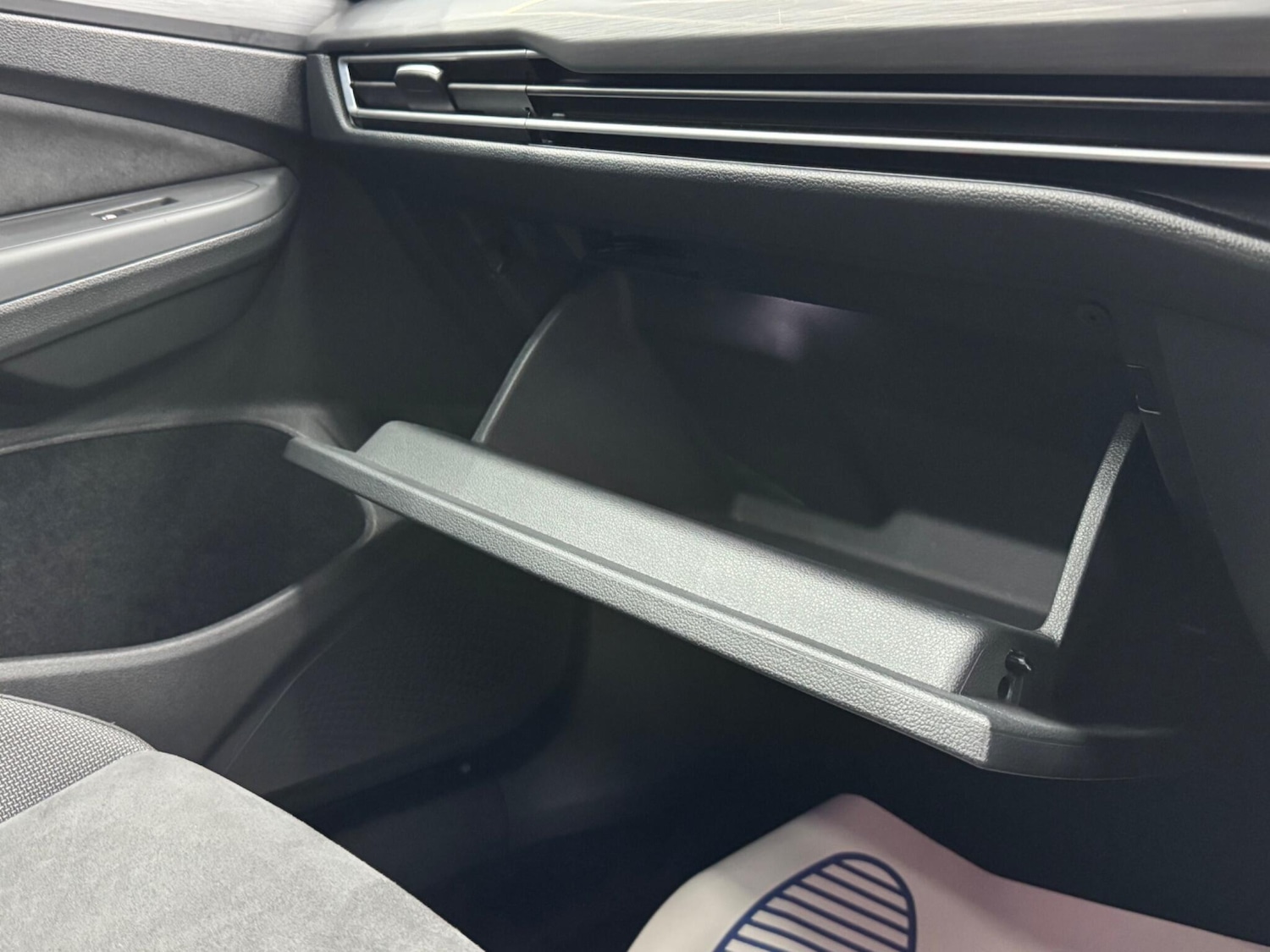 Used Volkswagen Golf 2024 for sale - 76085214: Photo 37