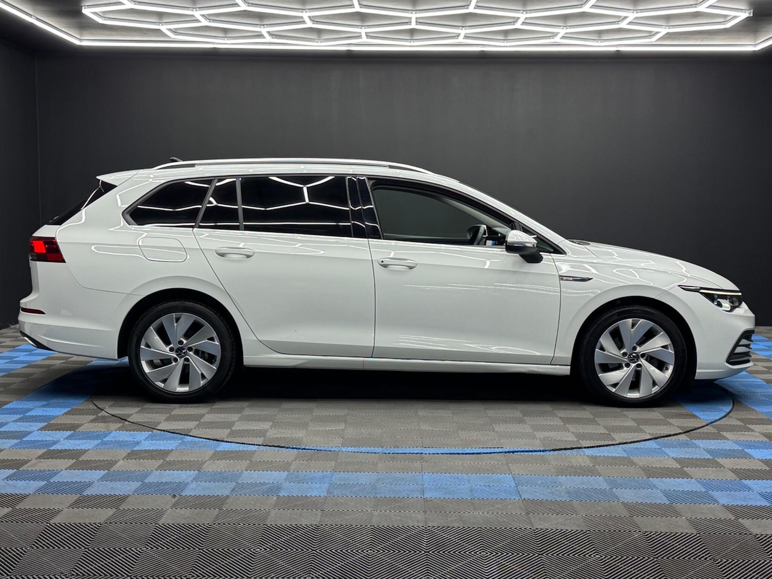 Used Volkswagen Golf 2024 for sale - 76085214: Photo 4