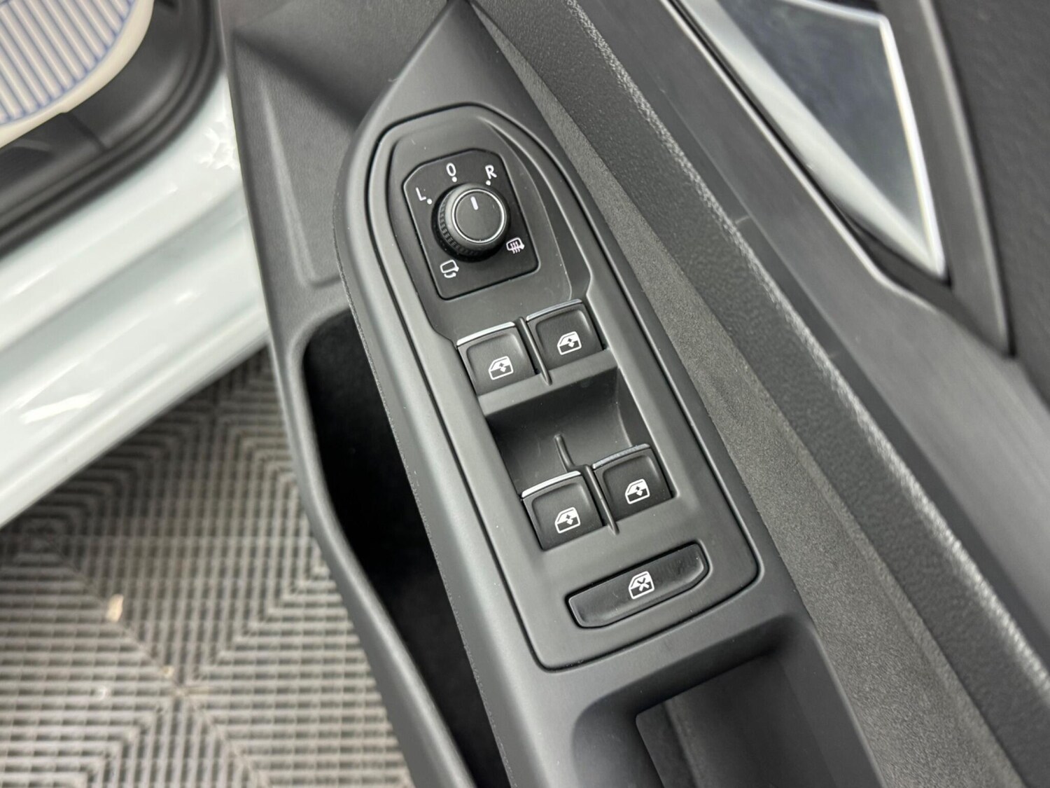 Used Volkswagen Golf 2024 for sale - 76085214: Photo 40