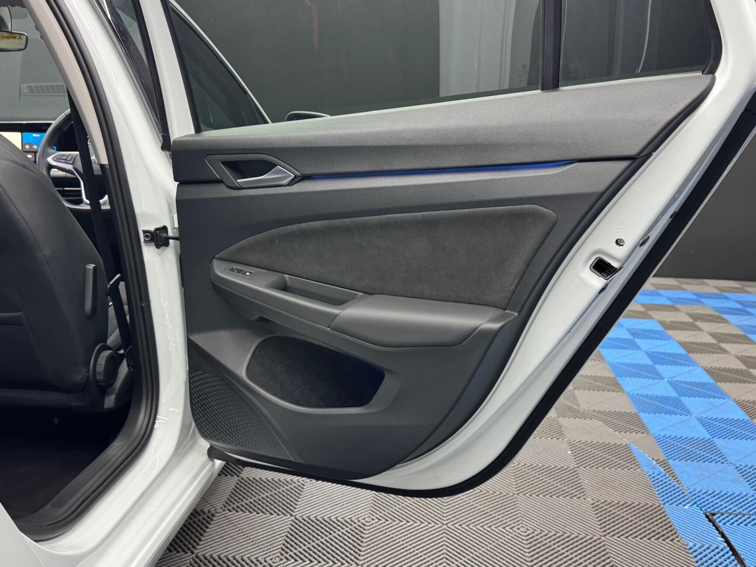 Used Volkswagen Golf 2024 for sale - 76085214: Photo 41