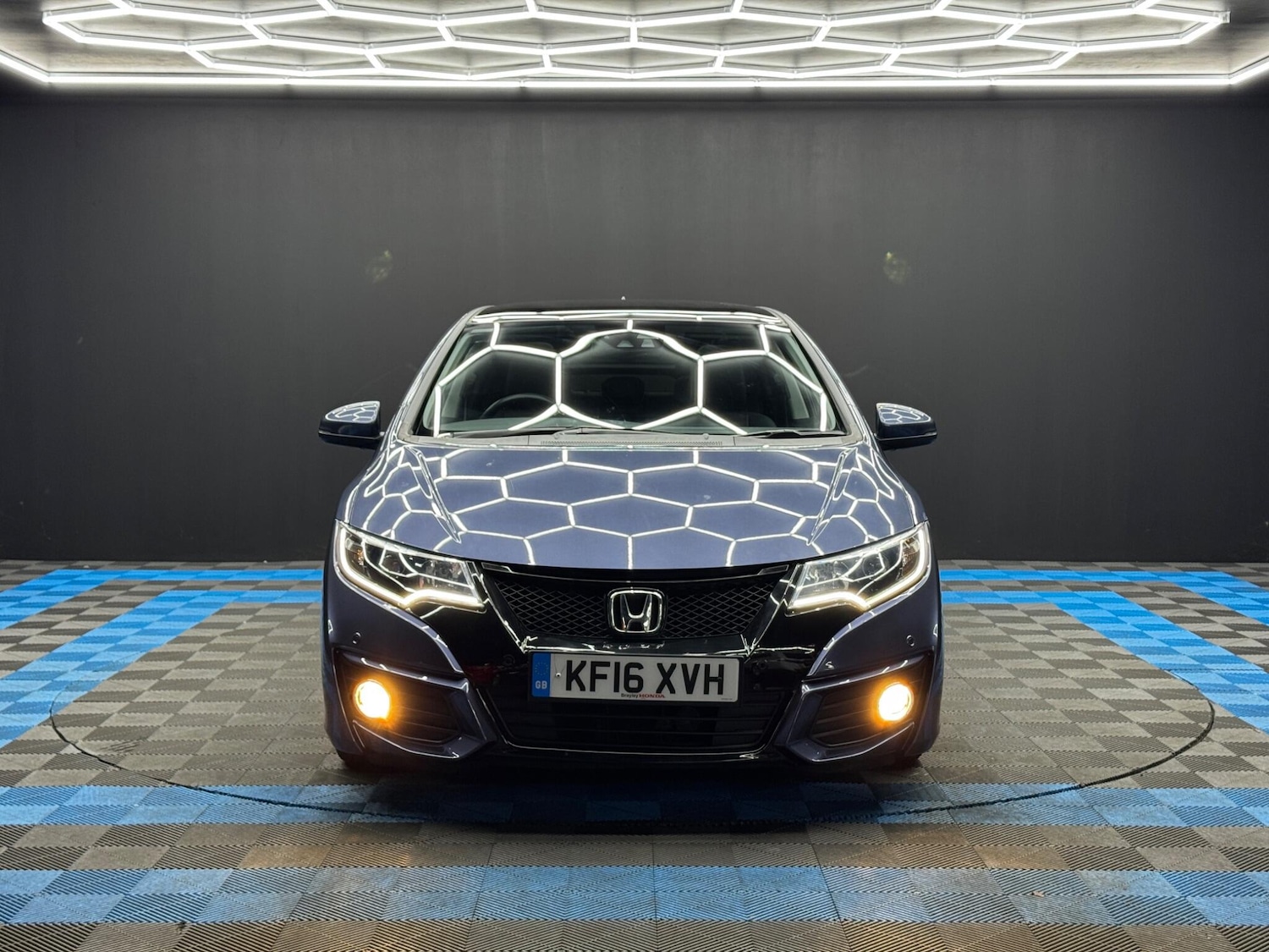 Used Honda Civic 2016 for sale - 77671200: Photo 2