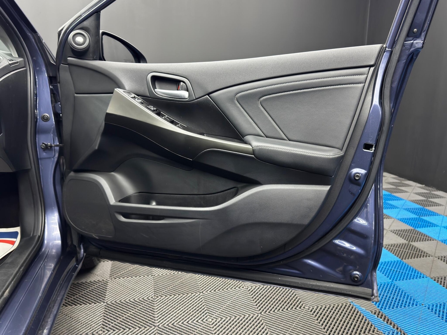 Used Honda Civic 2016 for sale - 77671200: Photo 36