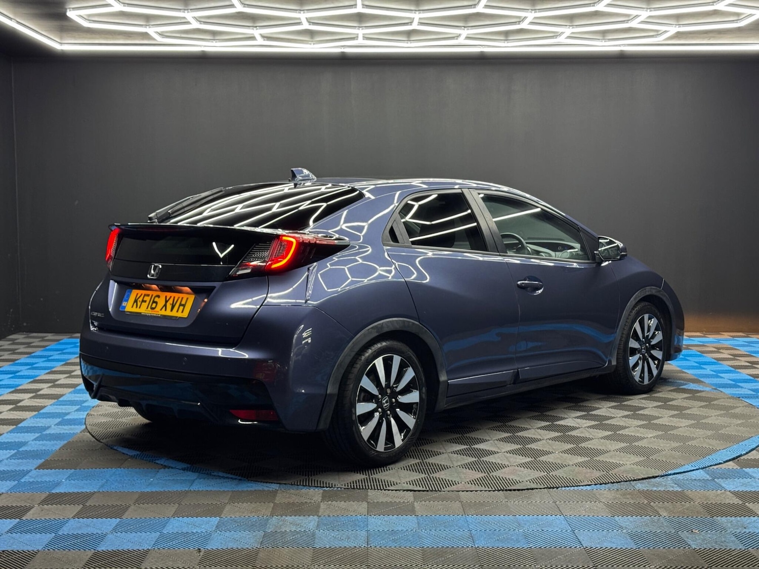 Used Honda Civic 2016 for sale - 77671200: Photo 5