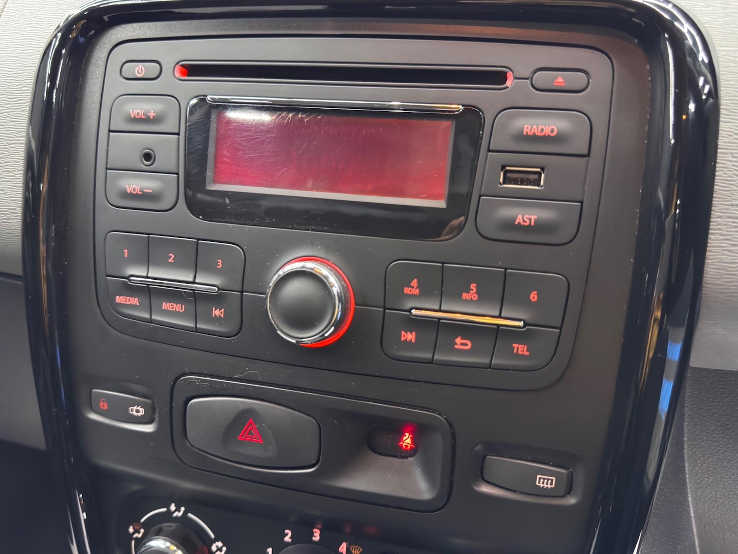 Used Dacia Duster 2013 for sale - 76457731: Photo 25