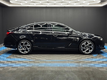 Used Vauxhall Insignia 2017 for sale - 78301538: Photo