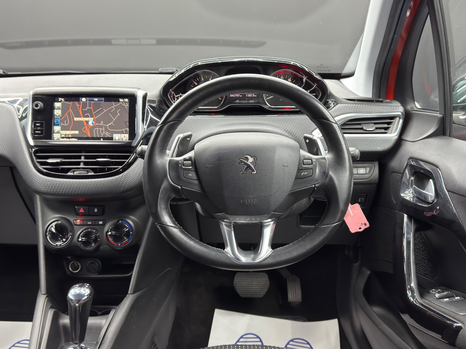 Used Peugeot 208 2016 for sale - 76942410: Photo 18