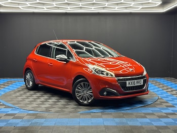 Used Peugeot 208 2016 for sale - 76942410: Photo