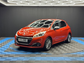 Used Peugeot 208 2016 for sale - 76942410: Photo