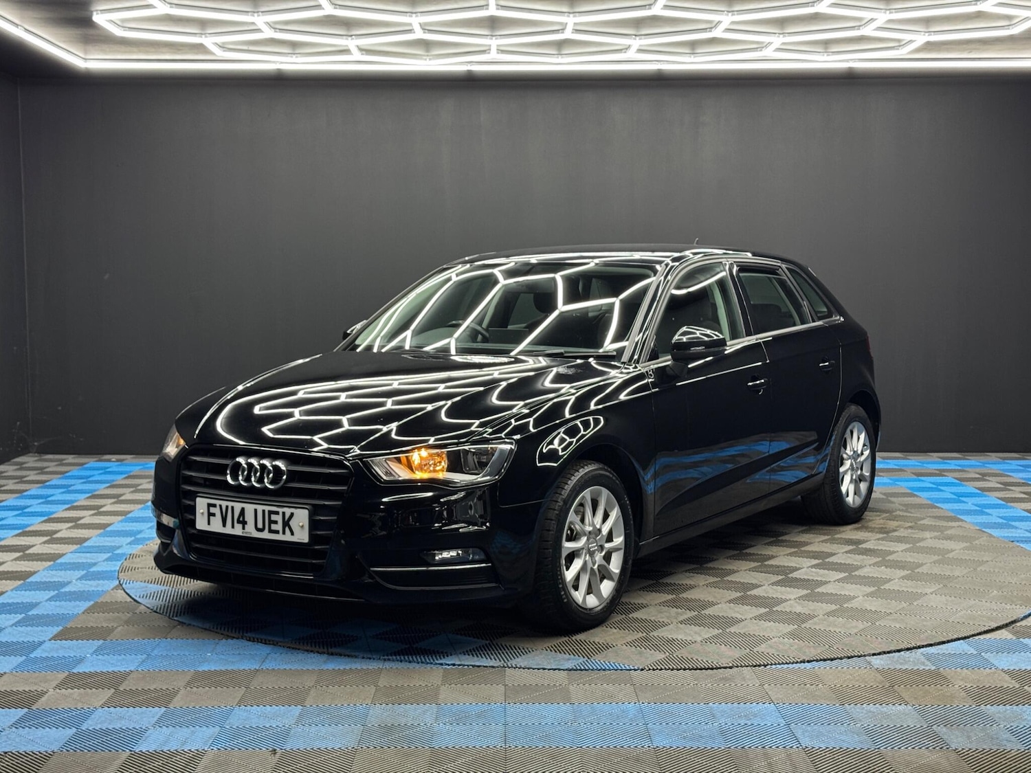 Used Audi A3 2014 for sale - 78058275: Photo 3