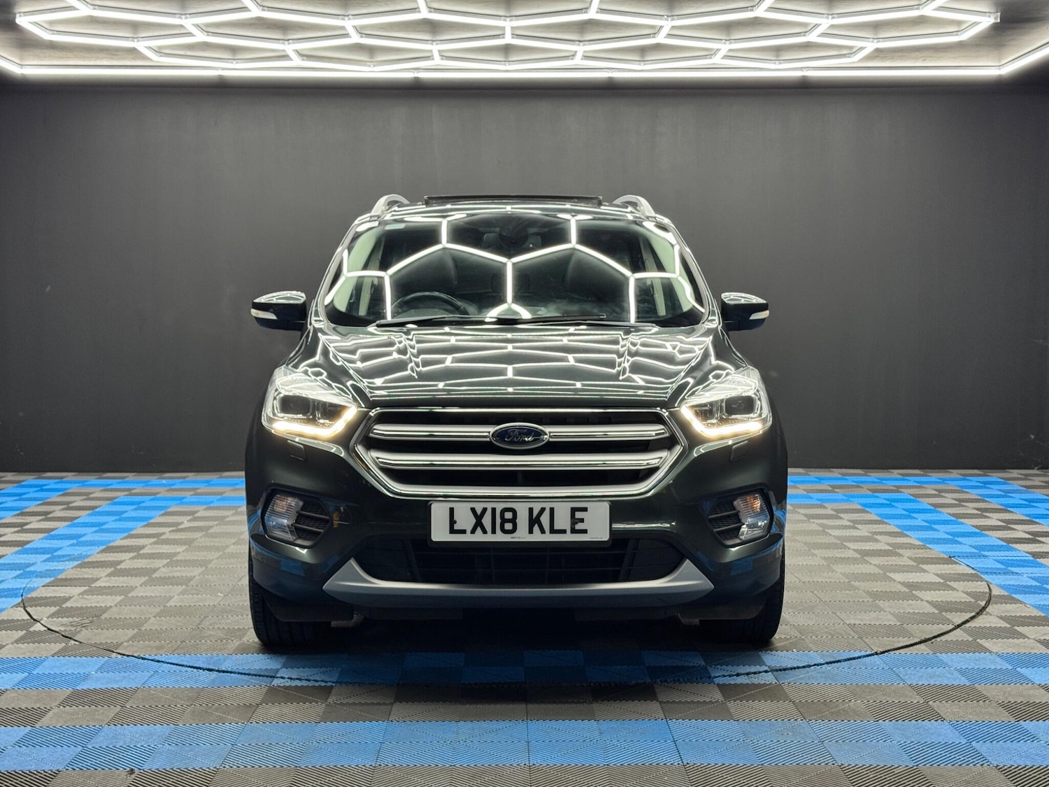 Used Ford Kuga 2018 for sale - 76689202: Photo 2