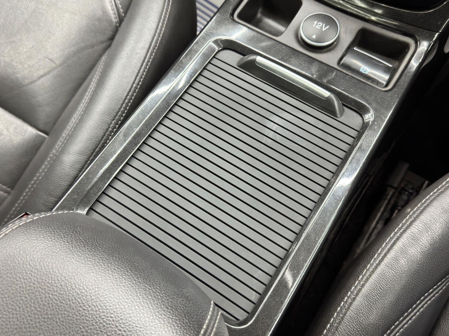 Used Ford Kuga 2018 for sale - 76689202: Photo 24