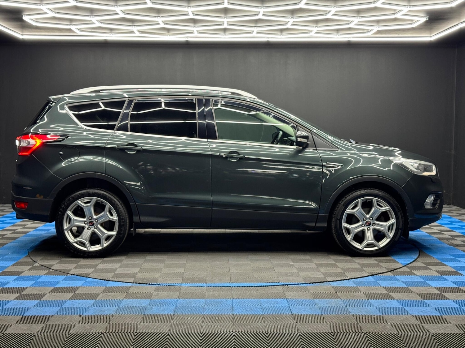 Used Ford Kuga 2018 for sale - 76689202: Photo 4