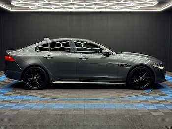 Used Jaguar XE 2017 for sale - 79465245: Photo