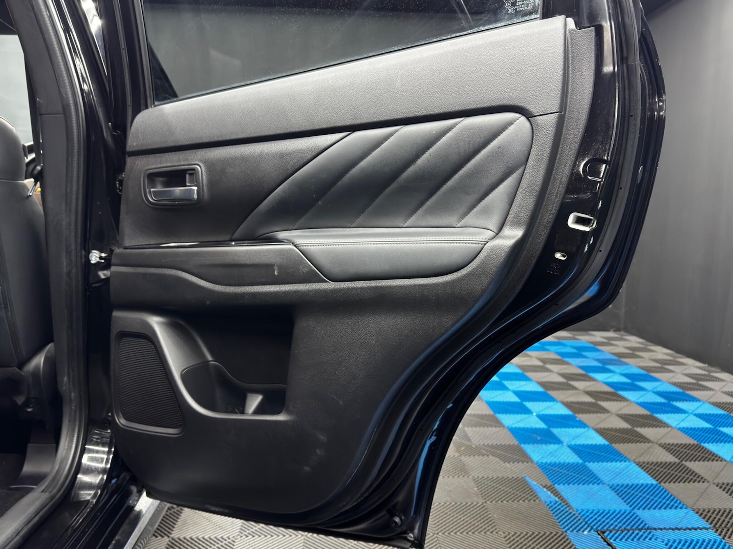 Used Mitsubishi Outlander 2018 for sale - 76701667: Photo 40