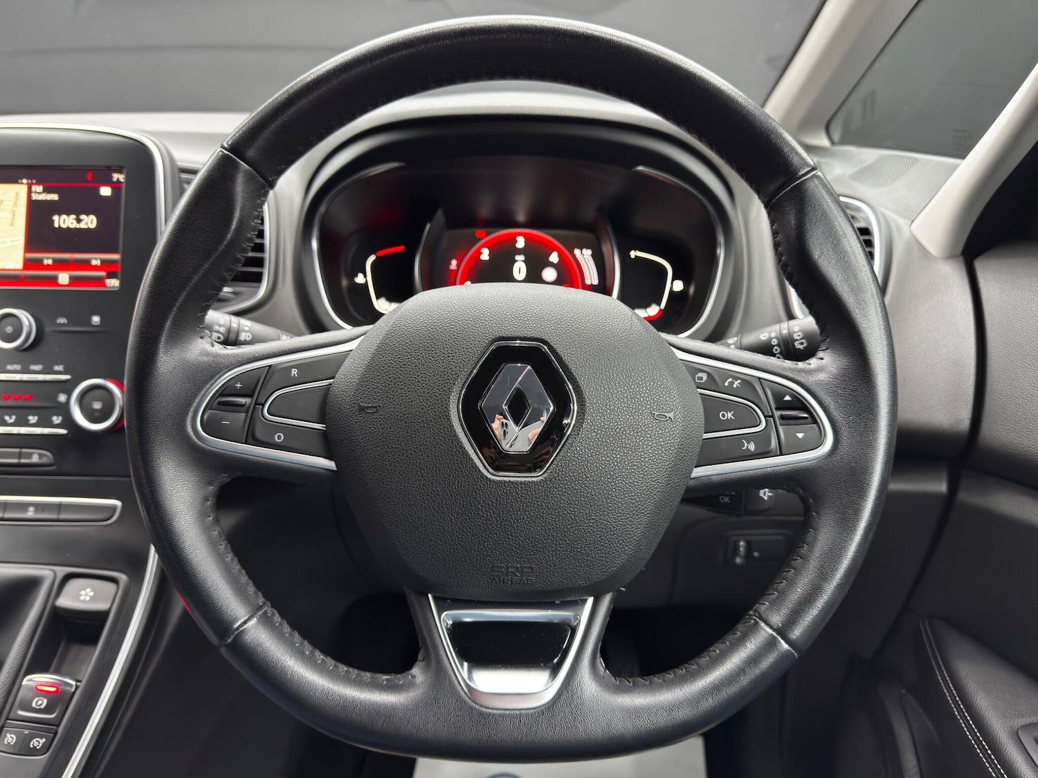 Used Renault Scenic 2017 for sale - 76728900: Photo 19