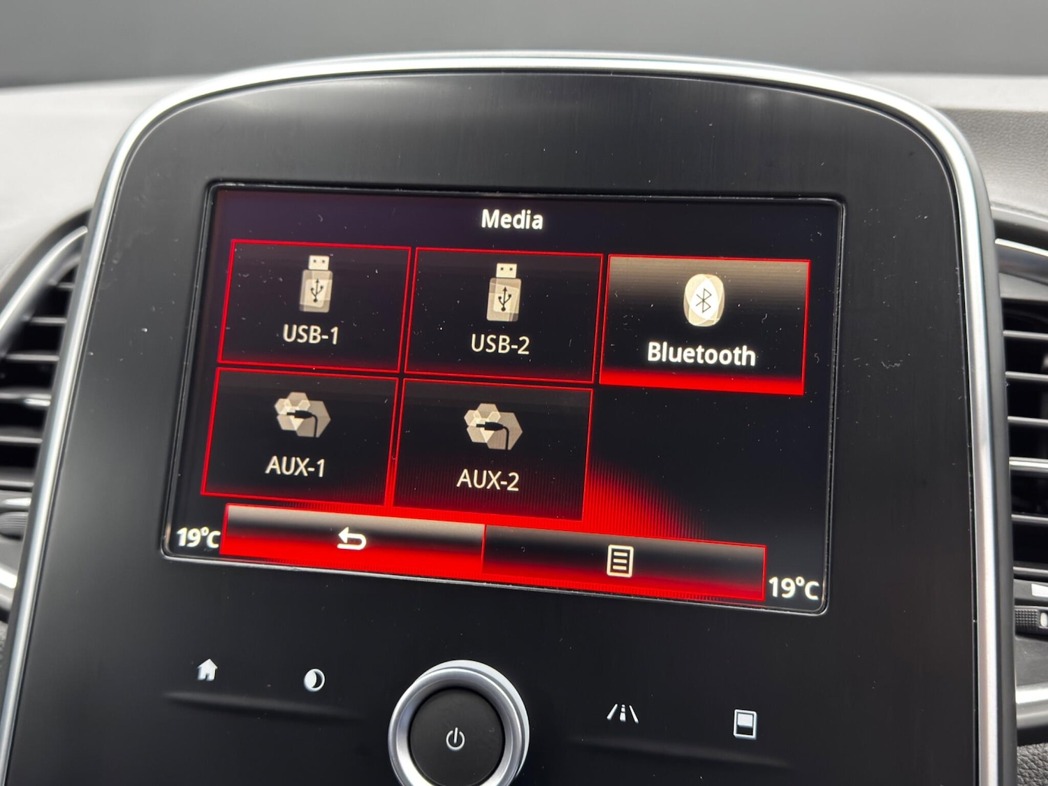 Used Renault Scenic 2017 for sale - 76728900: Photo 32