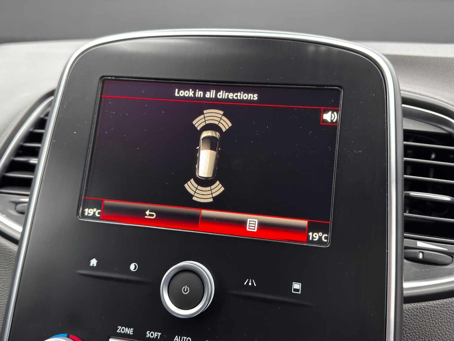 Used Renault Scenic 2017 for sale - 76728900: Photo 41